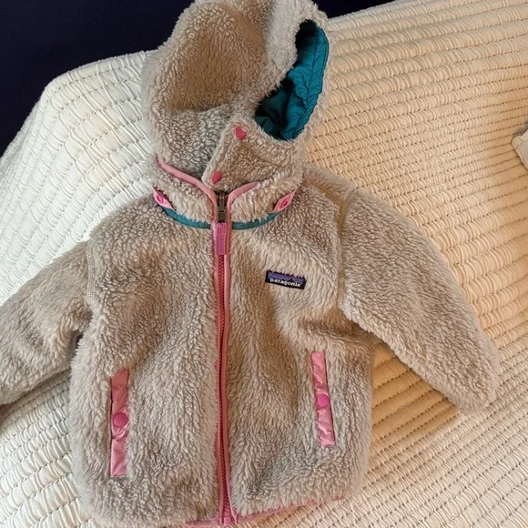 Patagonia Teal and Pink Jacket - Picture 7 of 7